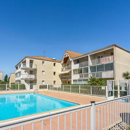 Les Jardins De L'ocean-44 By Interhome *