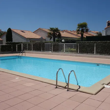 Les Jardins De L'ocean-44 By Interhome *